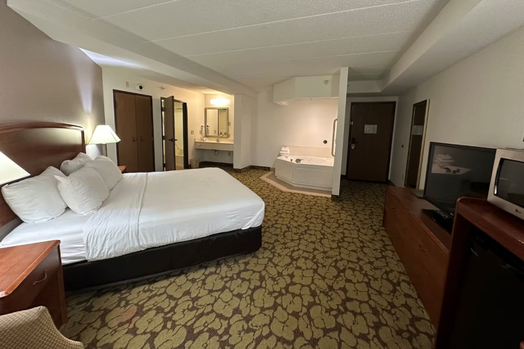 AmericInn by Wyndham Appleton North/Little Chute 16/37