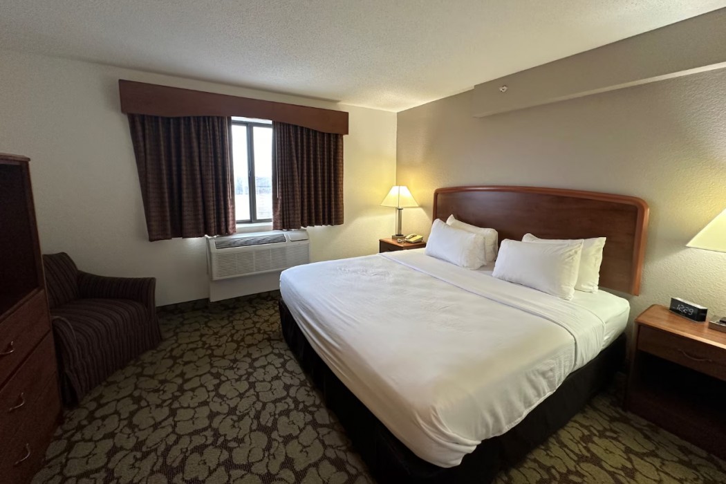 AmericInn by Wyndham Appleton North/Little Chute 15/37