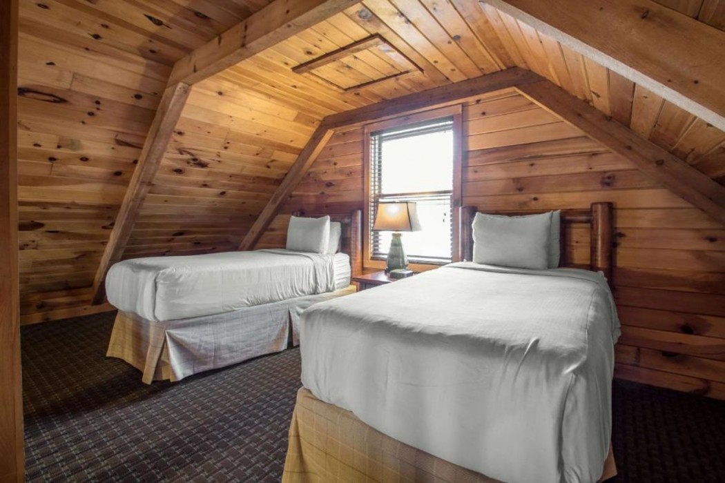 Bluegreen Vacations Christmas Mountain Village, an Ascend Collection Resort 8/19