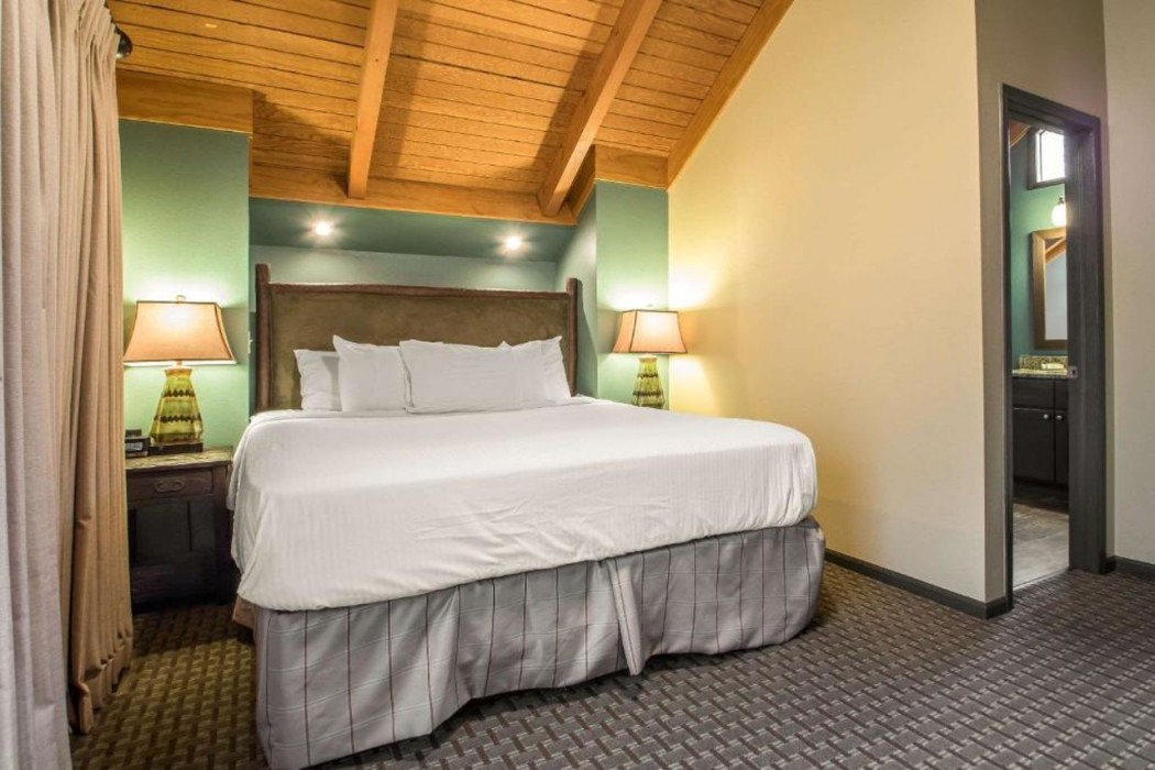 Bluegreen Vacations Christmas Mountain Village, an Ascend Collection Resort 9/19