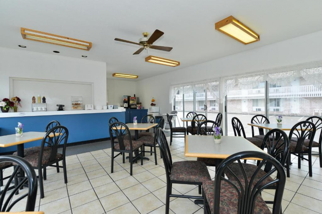 Travelodge by Wyndham Mackinaw City 4/18