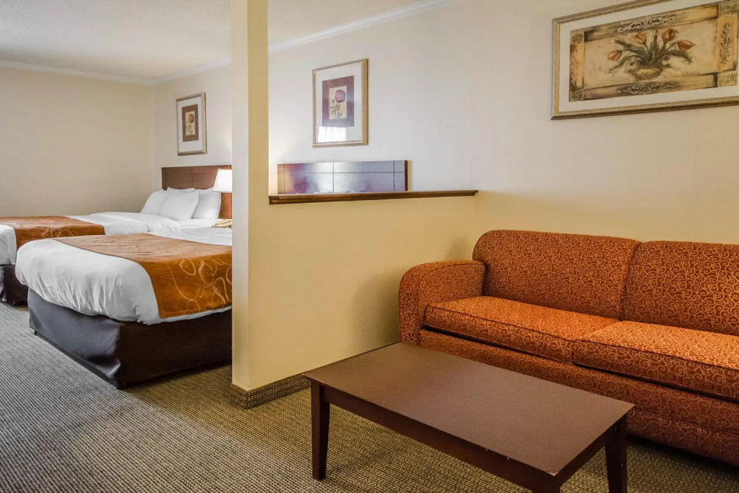 Quality Suites Jeffersonville - Louisville North 5/15