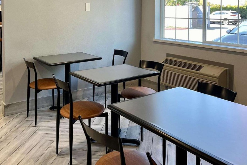 Quality Inn Tracy I-205 16/22