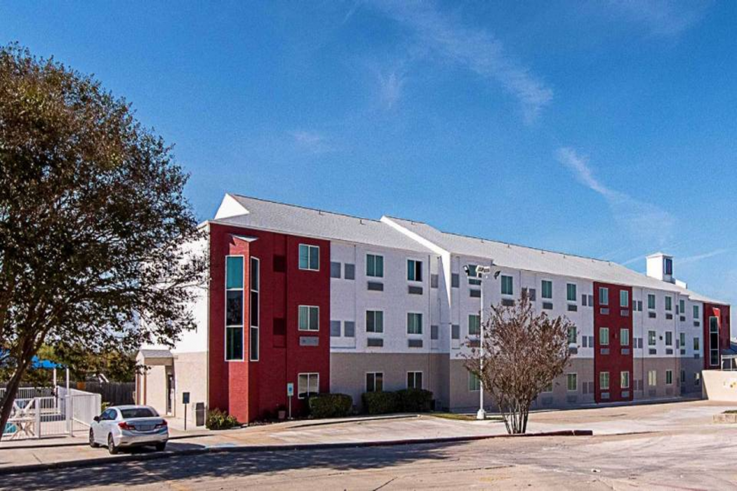 Motel6 San Antonio, TX - Downtown - Alamo Dome photo1