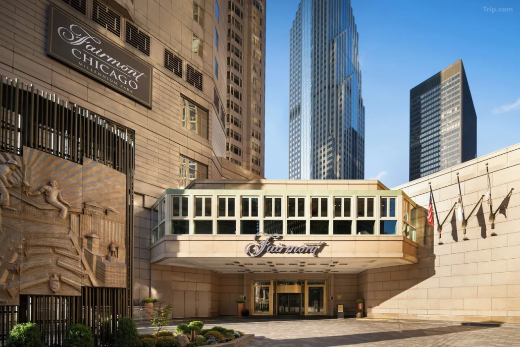 Fairmont Chicago, Millennium Park 1/18