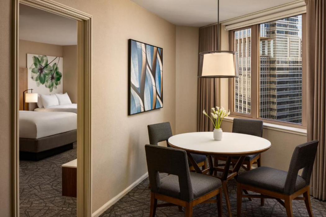 Fairmont Chicago, Millennium Park 6/18