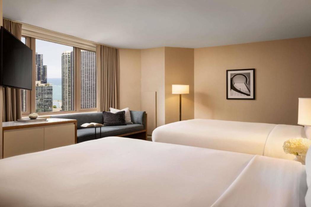 Fairmont Chicago, Millennium Park 4/18