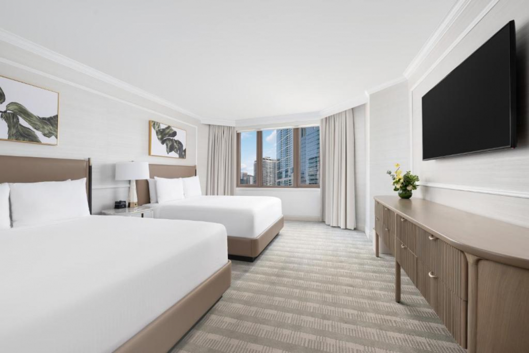 Fairmont Chicago, Millennium Park 5/18