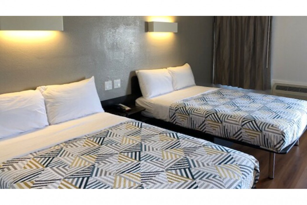 Motel6 Paris, TX 12/51
