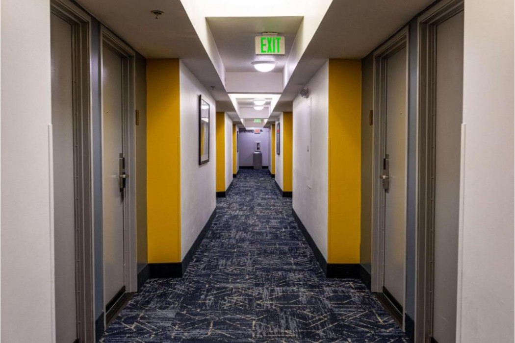 Comfort Inn & Suites Near Universal - N. Hollywood - Burbank 40/68