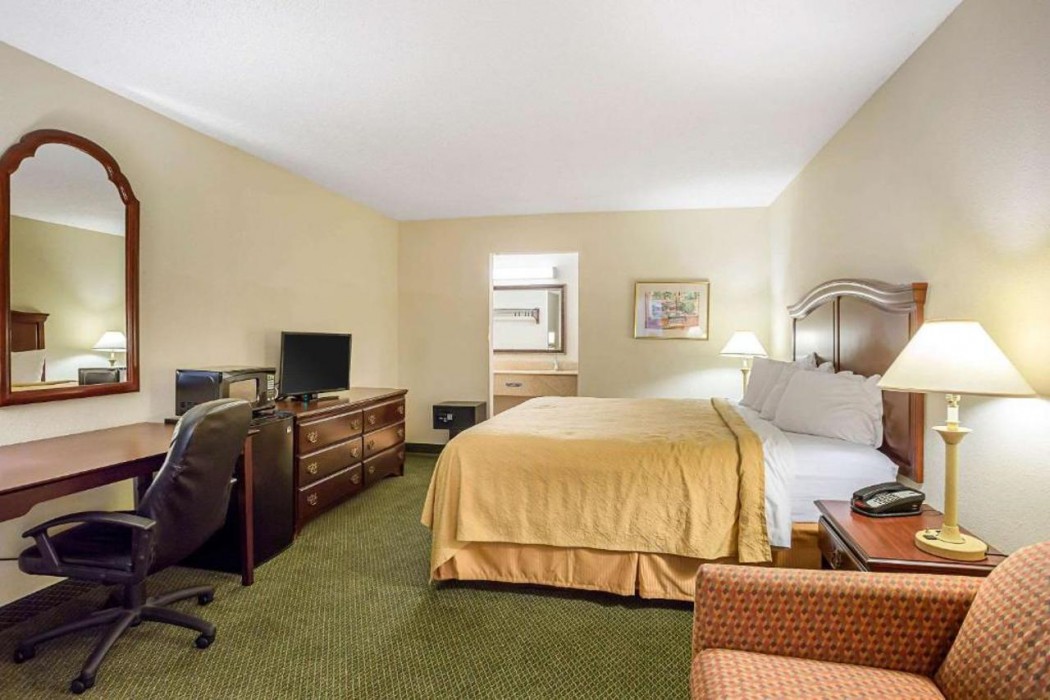 Quality Inn Heber Springs, AR 17/30