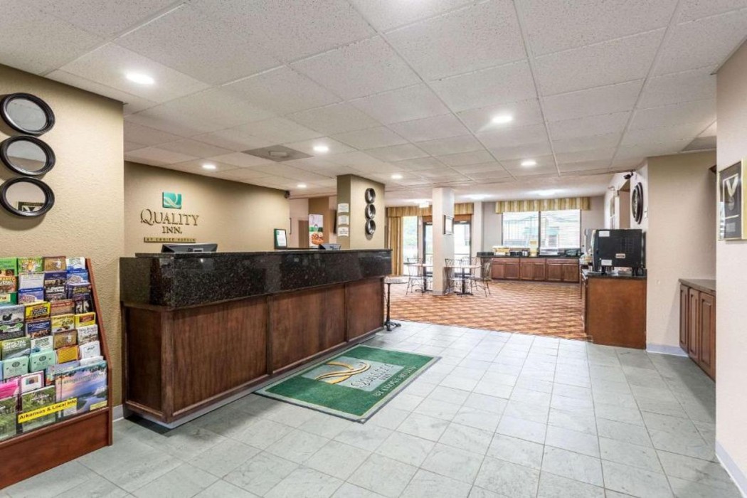 Quality Inn Heber Springs, AR 7/30