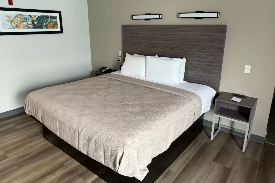 Quality Inn & Suites Biloxi - Ocean Springs 13/25