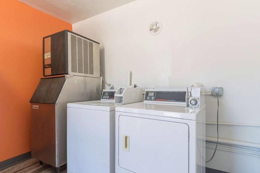 Motel6 Barstow, CA - Route 66 24/41