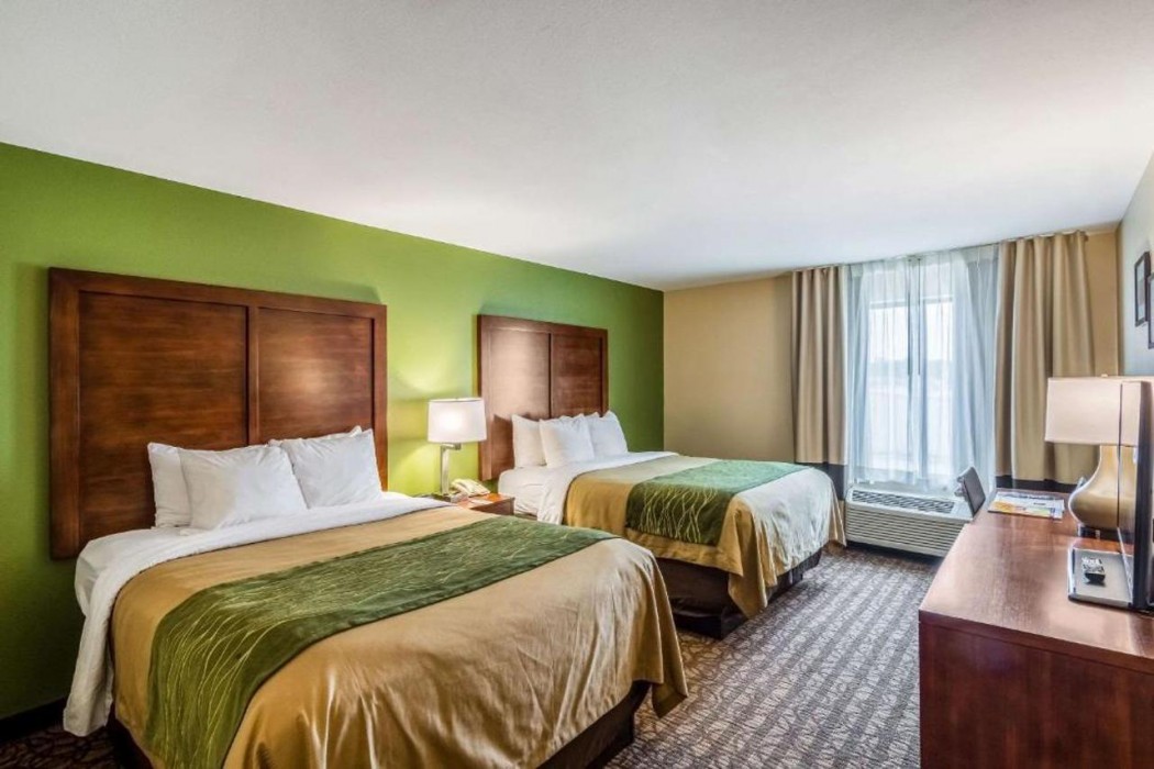 Comfort Inn & Suites Panama City North 17/32