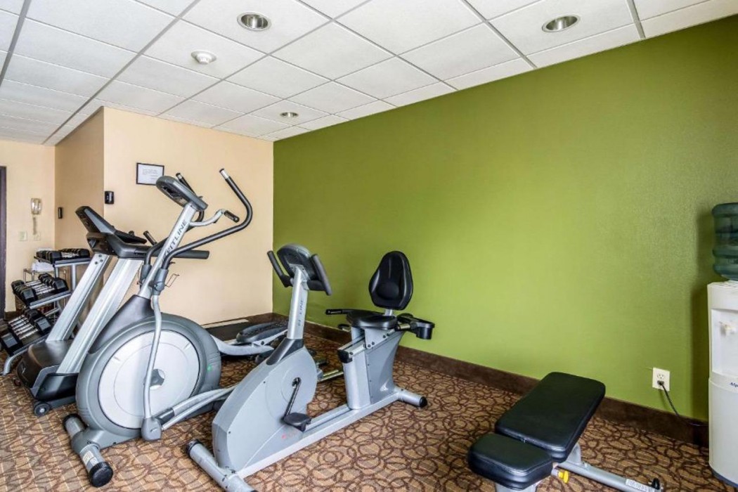 Comfort Inn & Suites Panama City North 24/32