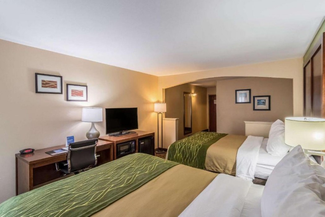 Comfort Inn & Suites Panama City North 8/32