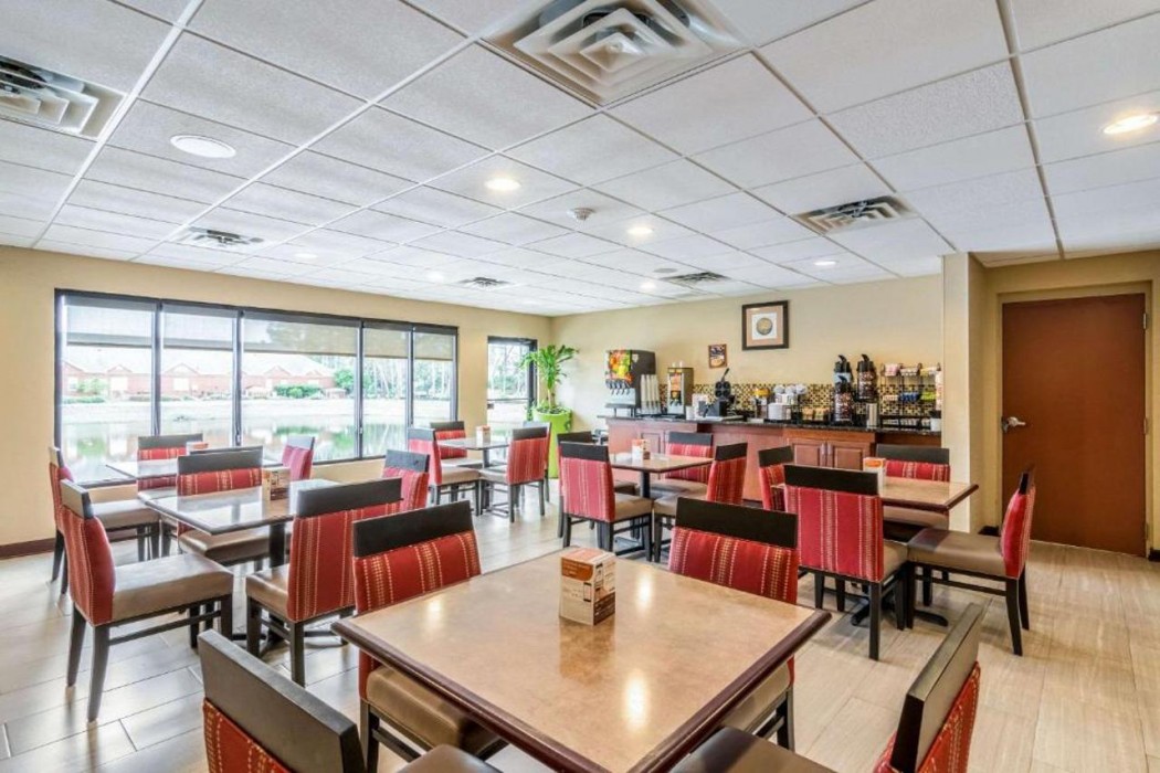 Comfort Inn & Suites Panama City North 19/32