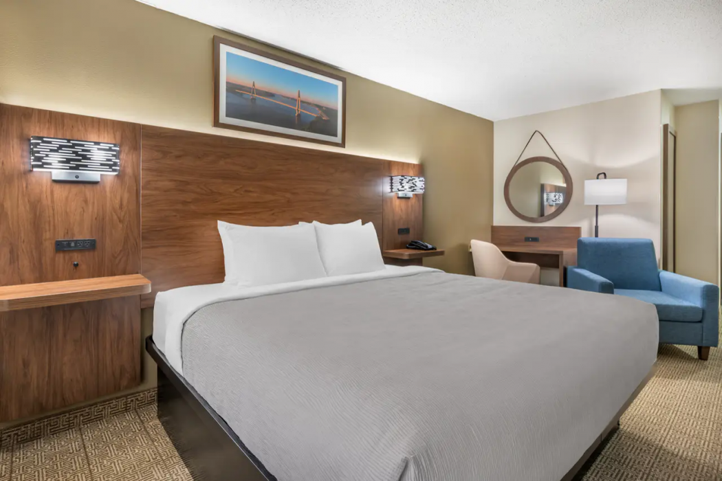 Quality Inn & Suites Rockport - Owensboro North 11/30
