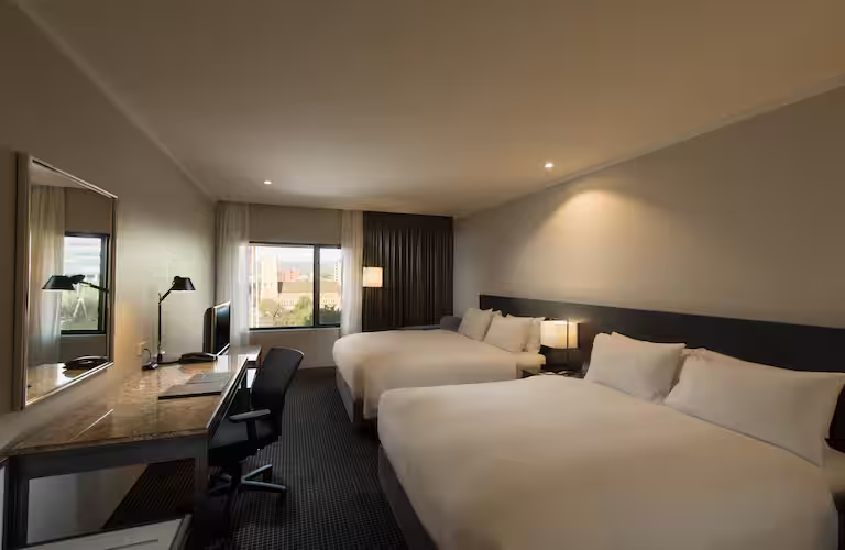Hilton Adelaide 6/80