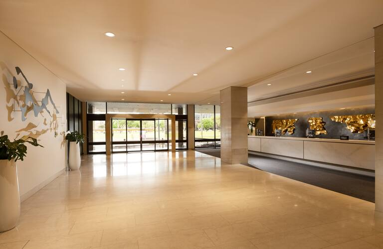 Hilton Adelaide 45/80