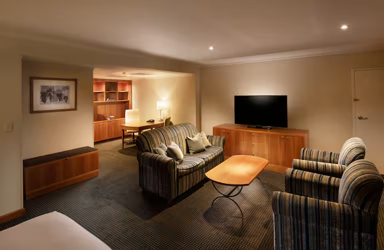 Hilton Adelaide 17/80