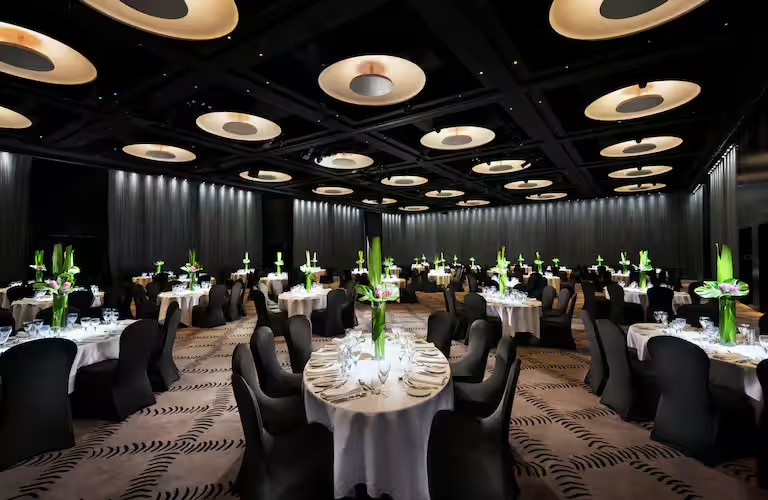 Hilton Adelaide 41/80