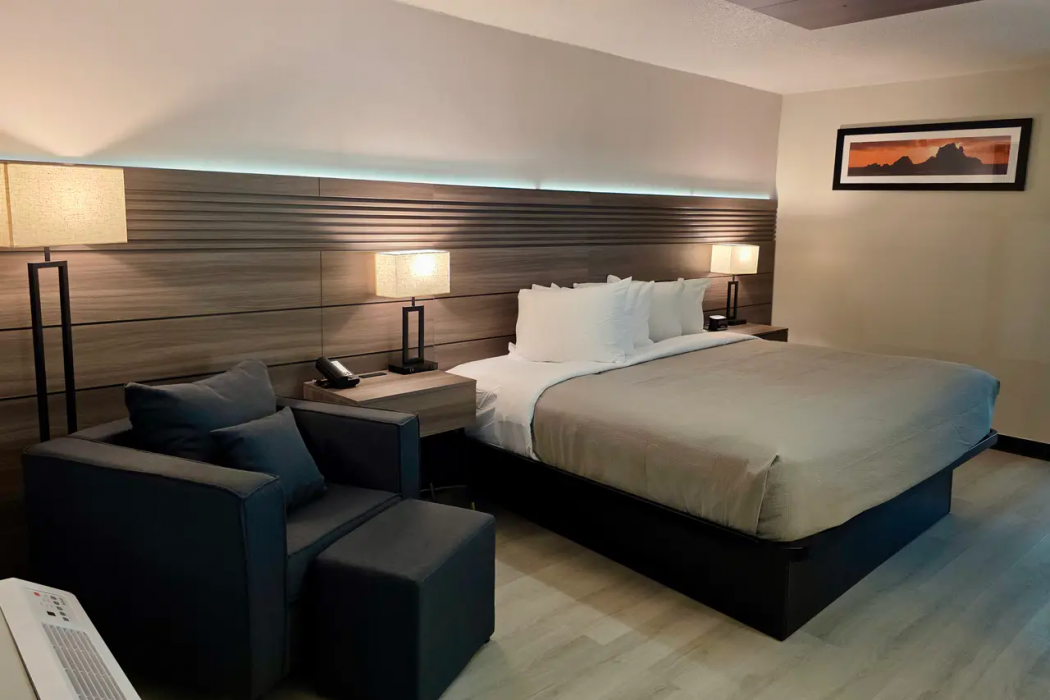 Quality Inn & Suites Wytheville 12/26