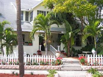 Beach Drive Inn Bed &amp; Breakfast 1/3