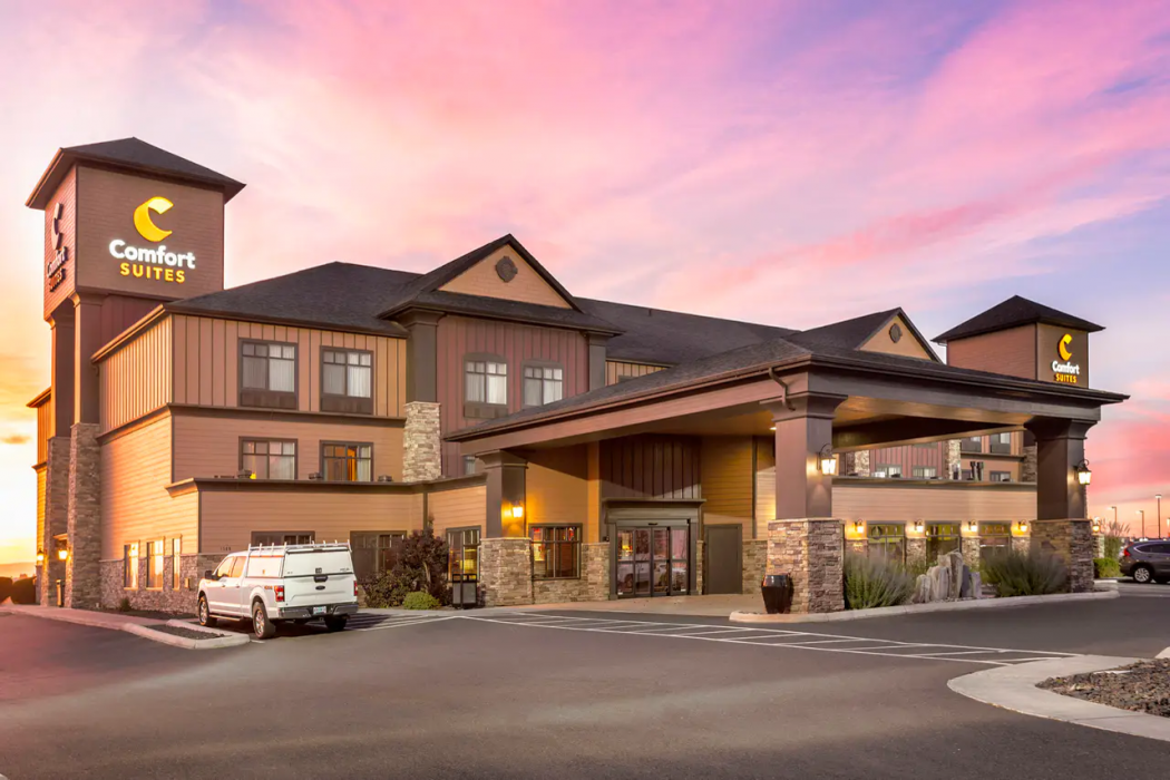 Comfort Suites Moses Lake 1/35