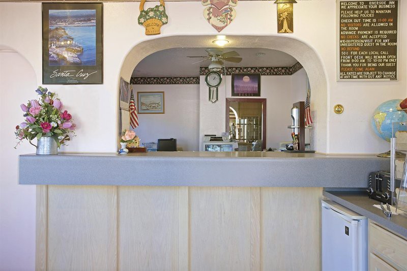 Riverside Inn & Suites Santa Cruz 6/56