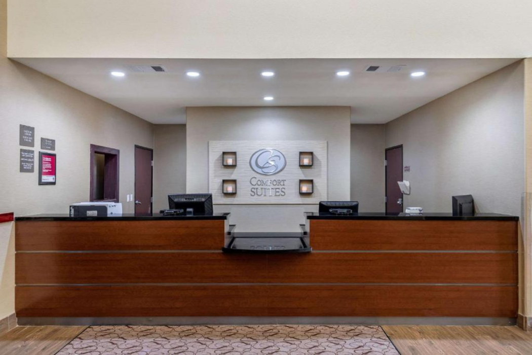 Comfort Suites Ennis TX 6/43
