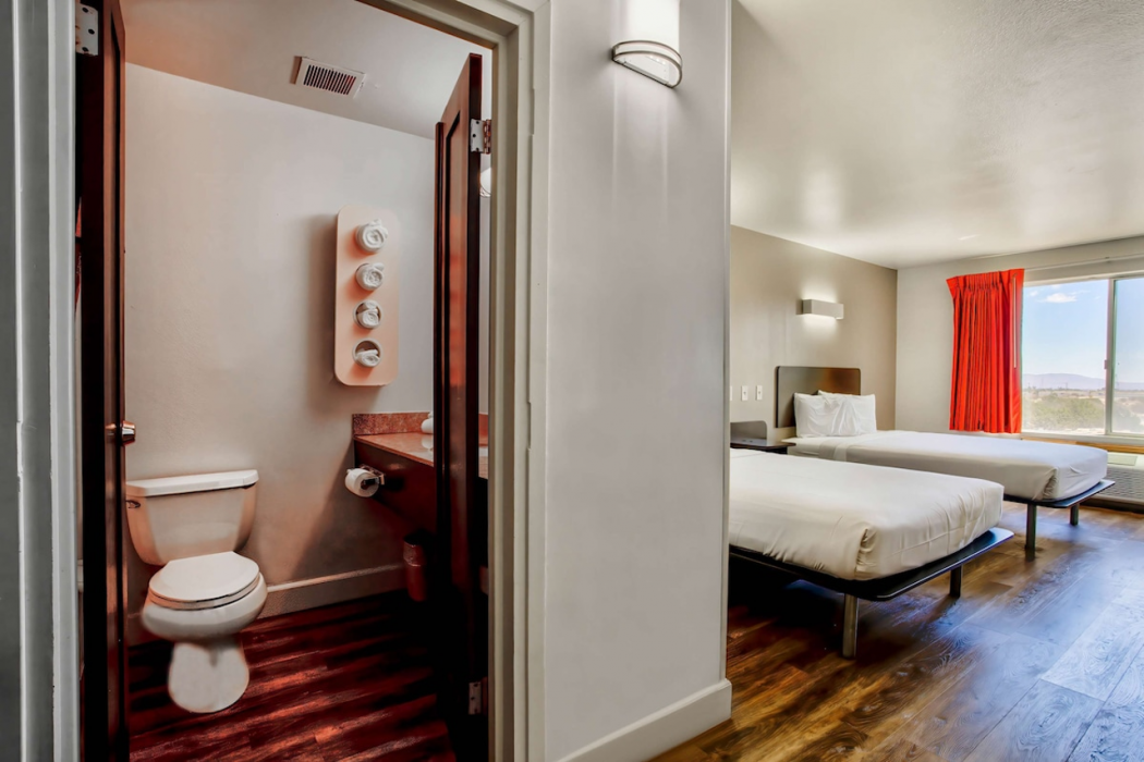 Motel6 Hesperia, CA - West Main Street - I-15 13/60