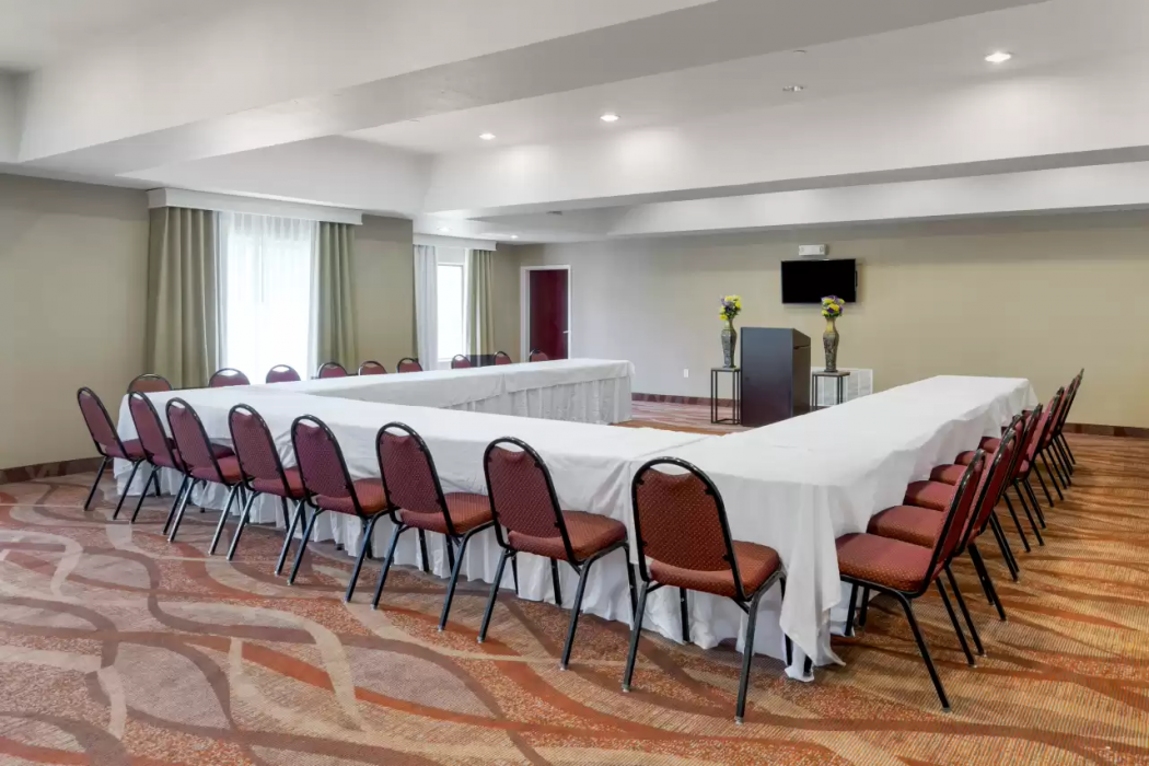 Comfort Suites Copperas Cove TX 22/32