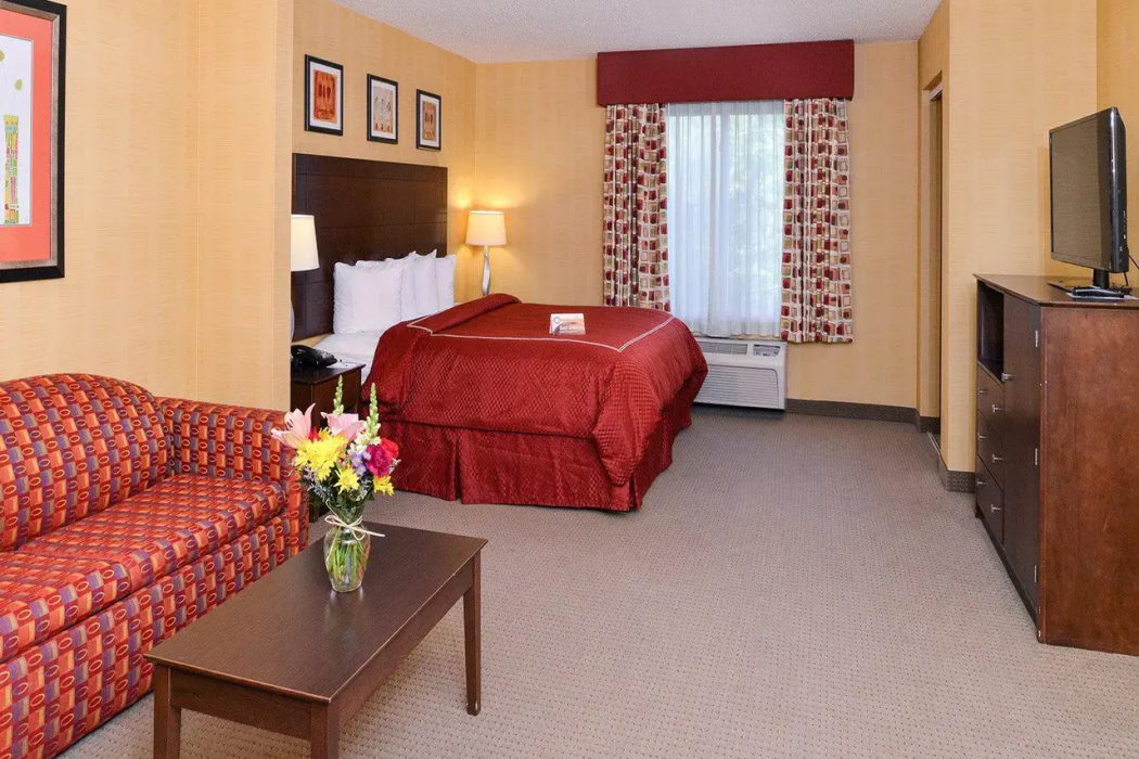 Quality Suites Stratford CT 13/37