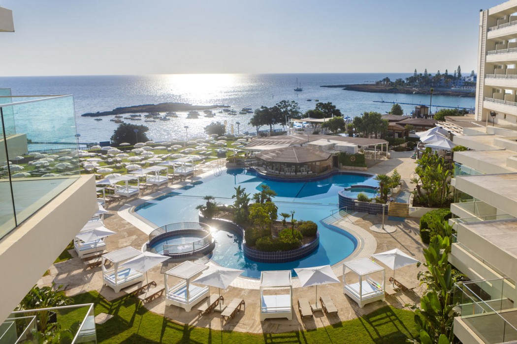 Capo Bay Hotel 17/19