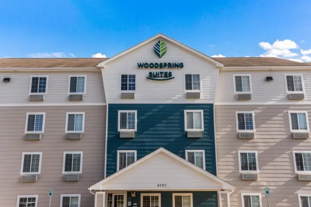 Woodspring Suites Springdale 1/30