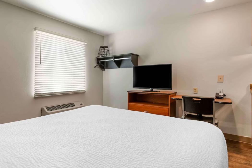WoodSpring Suites Fayetteville I-49 8/10