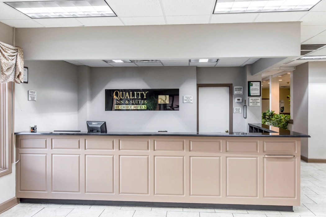Quality Inn & Suites Conference Center 2/19
