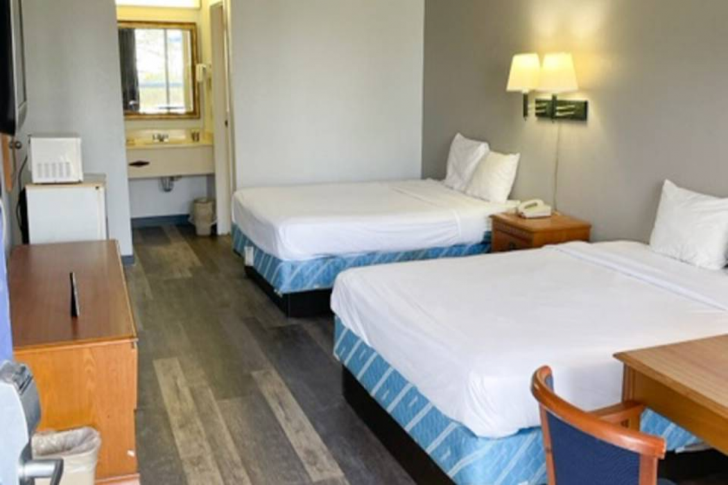 Motel6 Marianna, FL 13/60