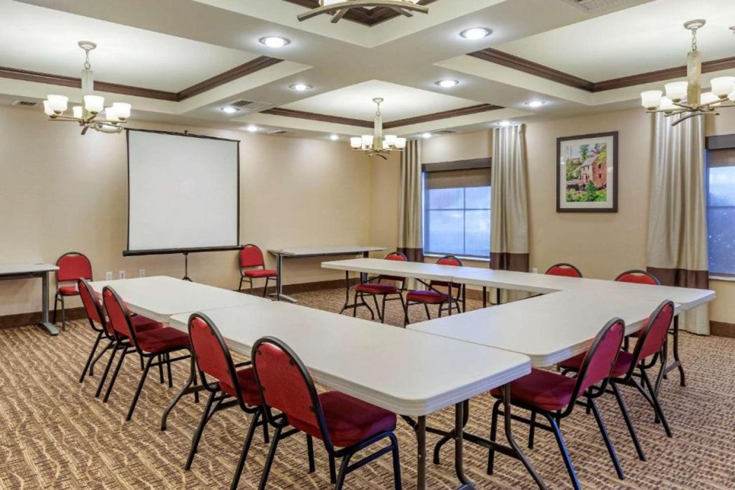 Comfort Inn & Suites Russellville I-40 6/21