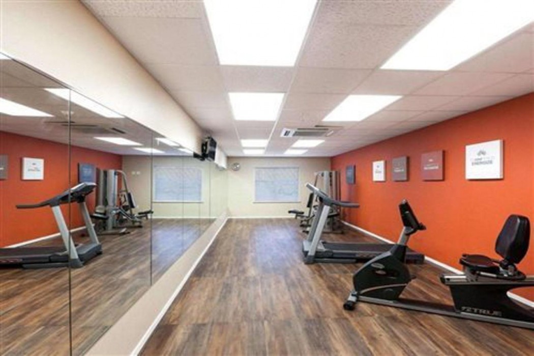 Comfort Suites University TX 14/27