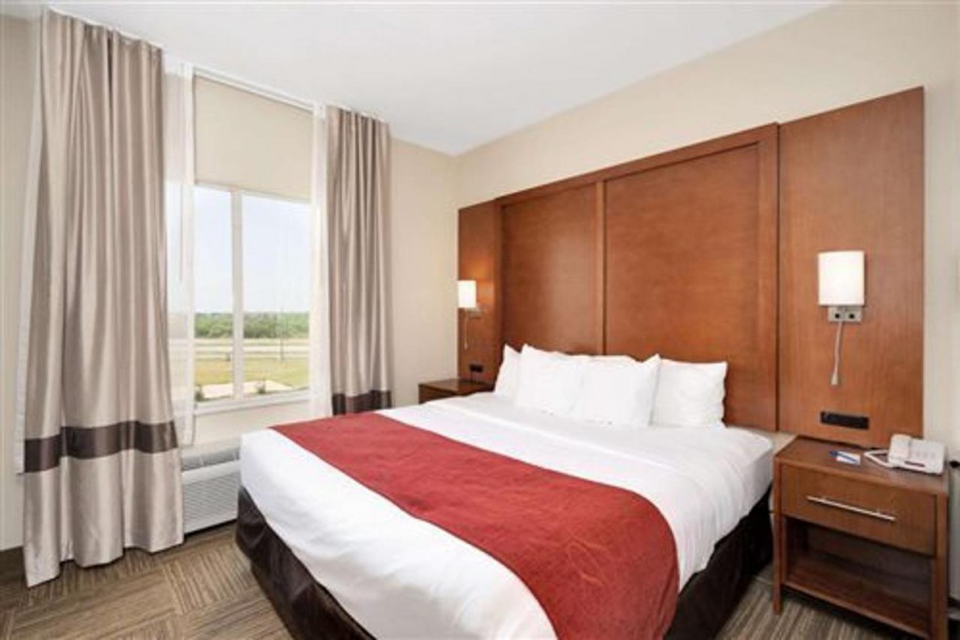 Comfort Suites University TX 11/27