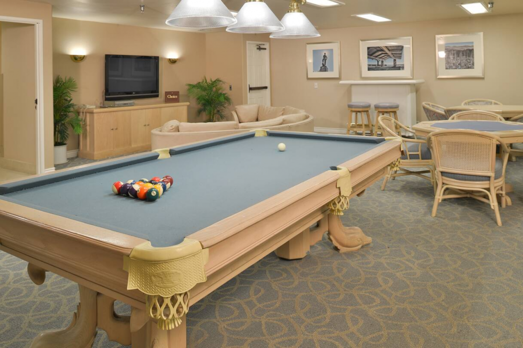 Hilton Vacation Club Riviera Beach & Shores, CA 12/28