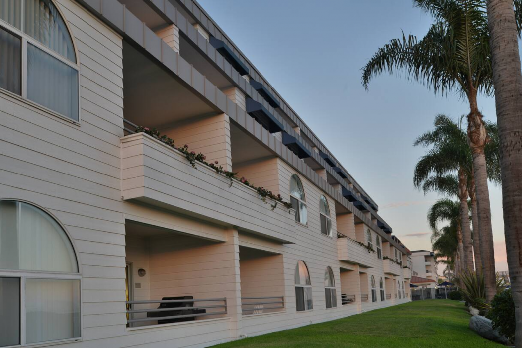 Hilton Vacation Club Riviera Beach & Shores, CA 2/28