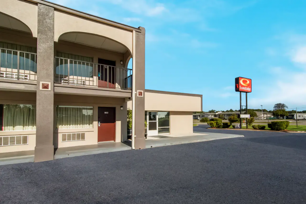 Econo Lodge Goldsboro Hwy 70 4/22