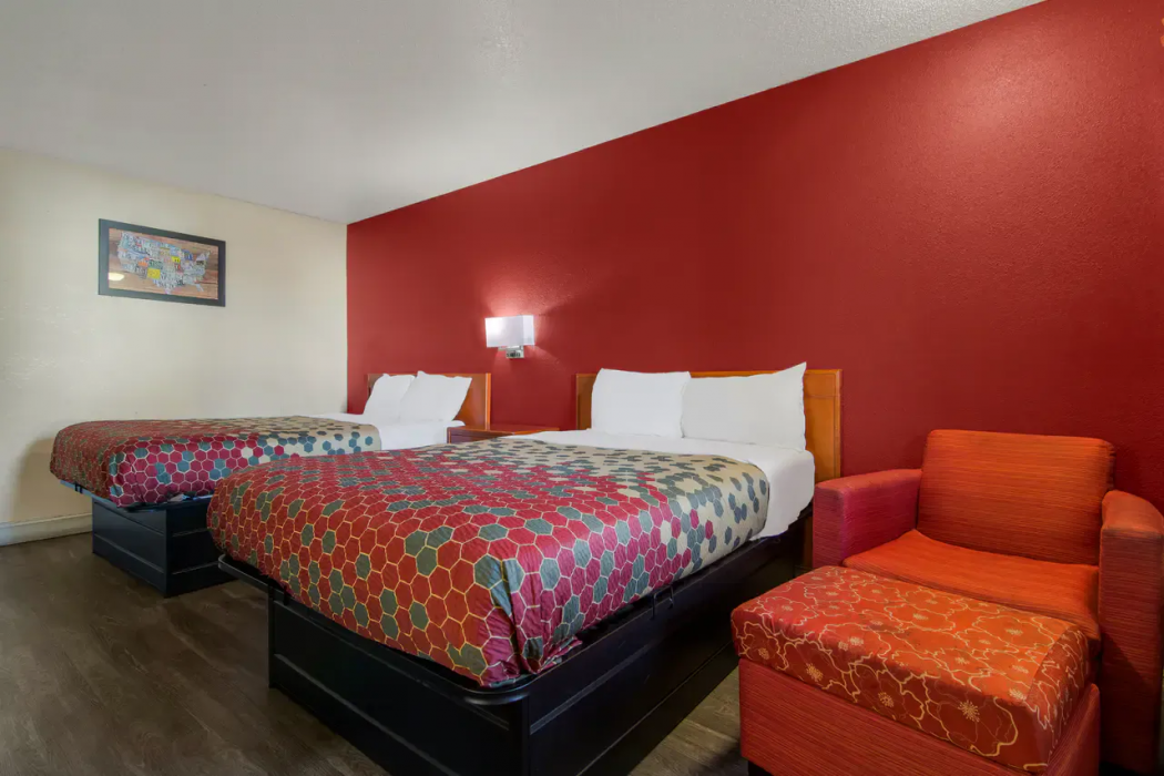 Econo Lodge Goldsboro Hwy 70 9/22