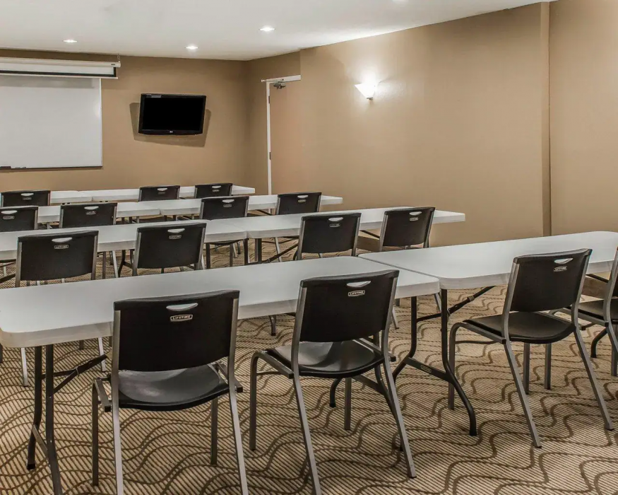 Quality Inn Belle Vernon, PA 12/24