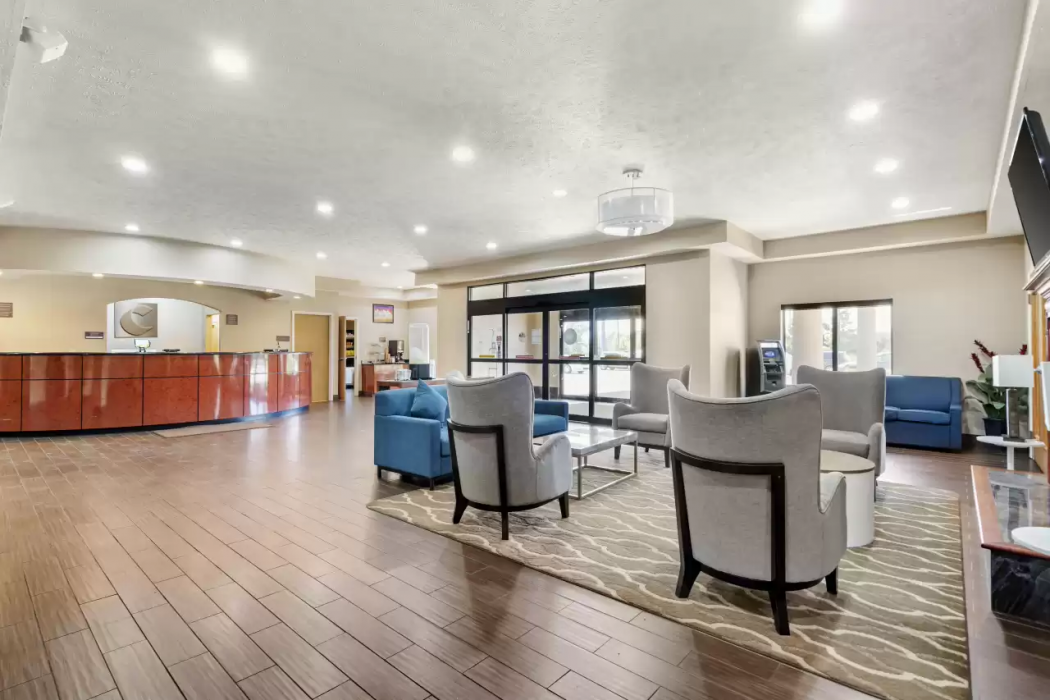 Comfort Suites Merrillville Near US 30 13/24