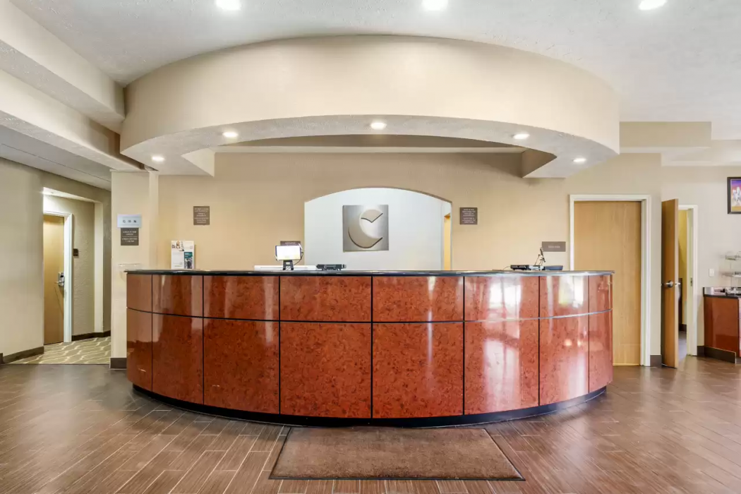 Comfort Suites Merrillville Near US 30 4/24